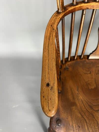 Georgian Wheel Back Windsor Armchair c1800 - Image 4