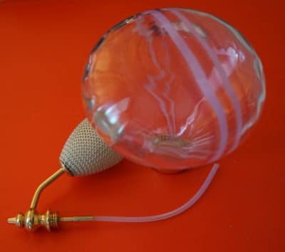 Beautiful Quality Glass Perfume / Scent Atomiser - Image 3
