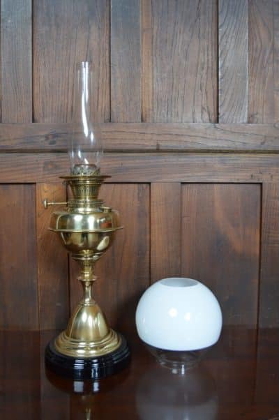 Victorian Brass Oil / Paraffin Lamp SAI3188 Antique Lighting 6