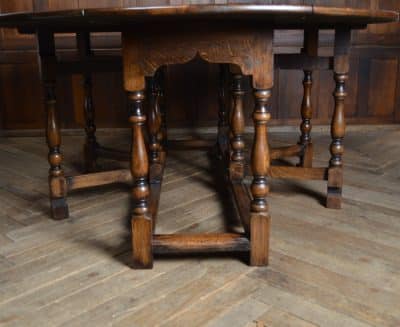 Oak Hunt/wake Table SAI3165 - Image 16