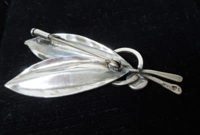 Silver Chrysoprase Leaf Brooch - Image 2