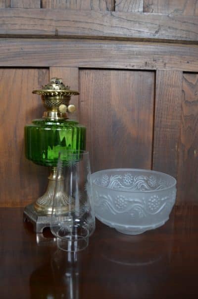 British Made Brass Oil / Paraffin Lamp SAI3196 Antique Lighting 5