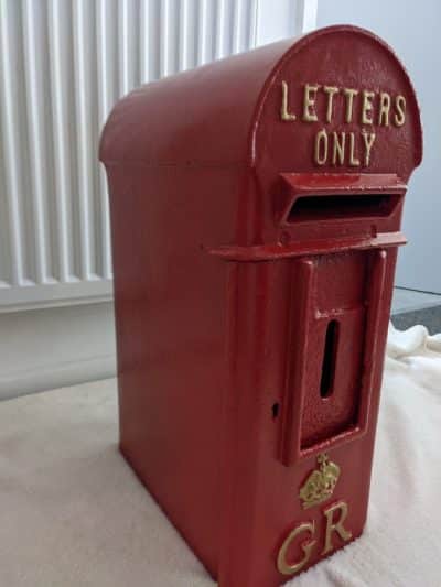George rex post box very rare and original post box Antique Collectibles 3
