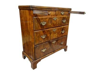 A Fine Queen Anne Burr & Figured Walnut Bachelors Chest Antique Chest Of Drawers 5