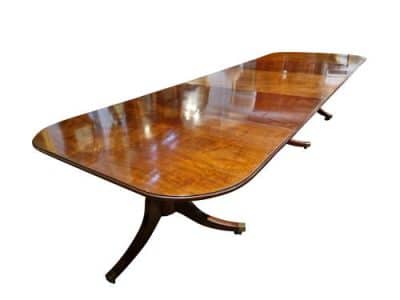 George III Cuban Mahogany Dining Table - Image 6