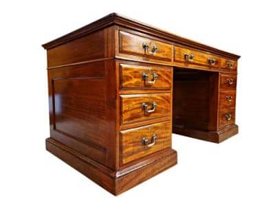 Victorian Mahogany Pedestal Desk - Image 2