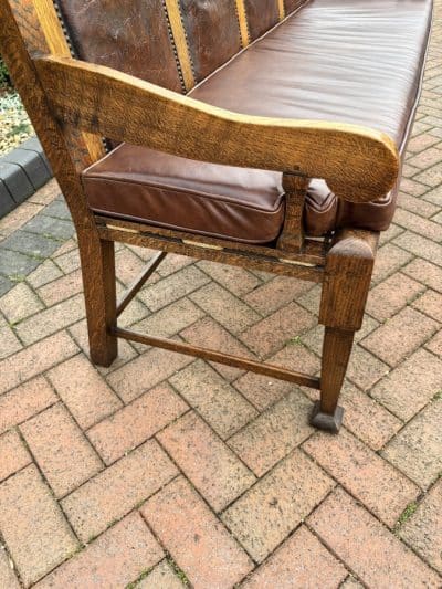 Arts & Crafts Oak and Leather Settle hall bench Antique Chairs 8
