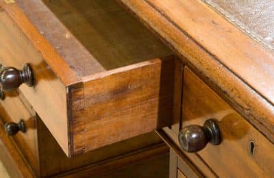19thc Mahogany desk - Image 6