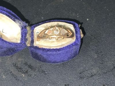 Solitaire 18 CT Gold Diamond ring, Victorian