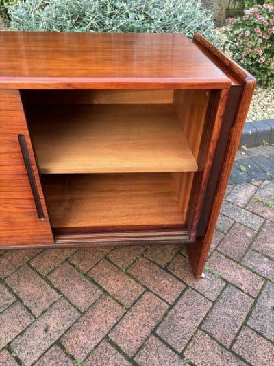 Danish Mid Century Rosewood Sideboard by Dyrland danish Antique Furniture 7
