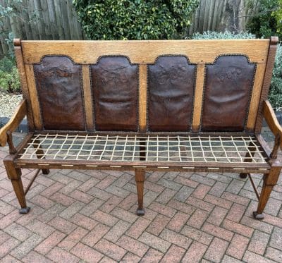 Arts & Crafts Oak and Leather Settle hall bench Antique Chairs 10
