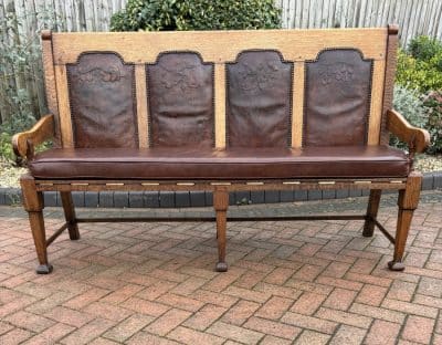 Arts & Crafts Oak and Leather Settle - Image 7