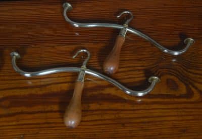 Set Of 4 Edwardian Barristers Hangers SAI3245 - Image 6