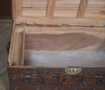 Oriental Camphor Wood Blanket / Storage Box SAI3232 Antique Boxes 16