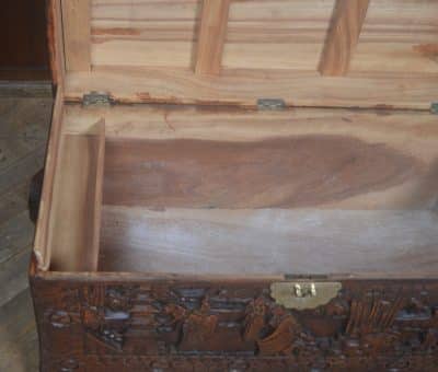 Oriental Camphor Wood Blanket / Storage Box SAI3232 - Image 14