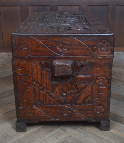 Oriental Camphor Wood Blanket / Storage Box SAI3232 - Image 13