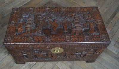 Oriental Camphor Wood Blanket / Storage Box SAI3232 Antique Boxes 10