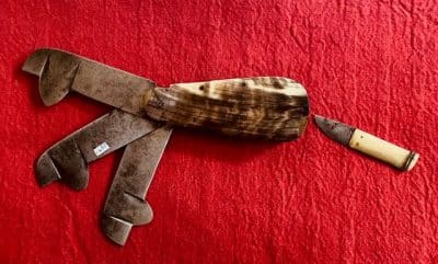 Georgian Three Bladed Fleam with single blade knife within scales