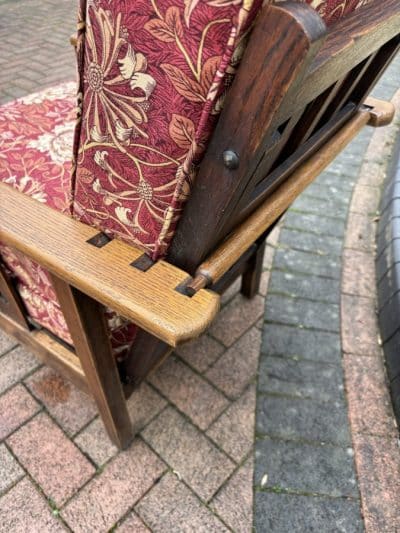 Arts & Crafts Oak Reclining Armchair with Footrest - Image 8