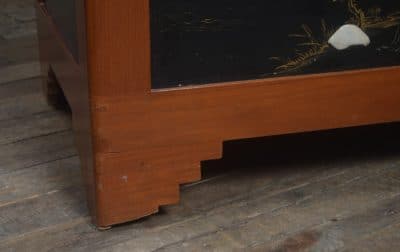 Chinese Camphor Wood Storage / Blanket Box SAI3277 - Image 3