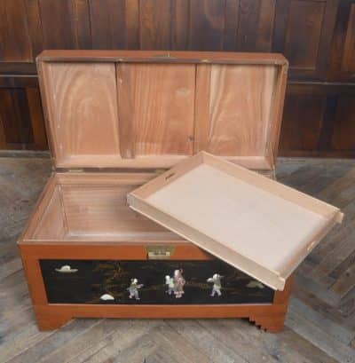 Chinese Camphor Wood Storage / Blanket Box SAI3277 - Image 8