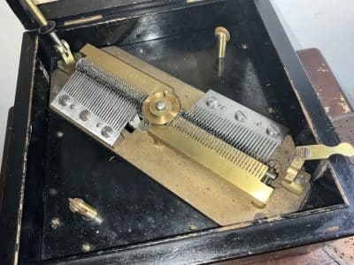 Symphonion twin comb box - Image 9