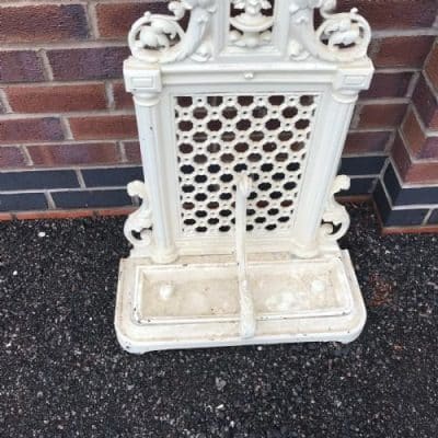 Hallstand caste iron early 19th century stamped for the factory of coalbrokedale - Image 3
