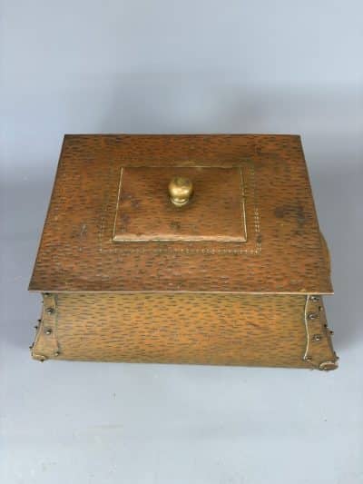 Arts & Crafts Coal Scuttle c1900 - Image 5