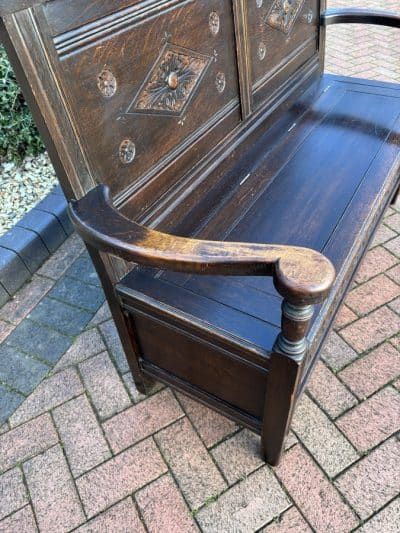 Shapland & Petter Arts & Crafts Oak Settle - Image 8