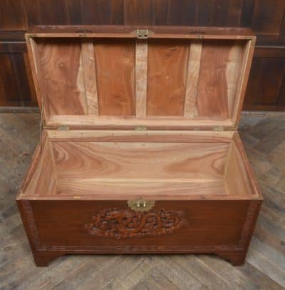 Chinese Camphor Wood Blanket / Storage Box SAI3276 - Image 17