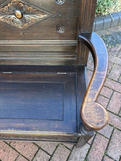 Shapland & Petter Arts & Crafts Oak Settle - Image 4