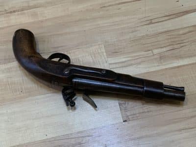A scarce British Military Officer's Flintlock Pistol marked Dublin Castle. Circa 1780. - Image 5