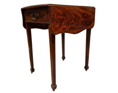 George III “Butterfly” Shaped Pembroke Table Antique Furniture 6