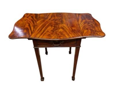 George III “Butterfly” Shaped Pembroke Table Antique Furniture 8
