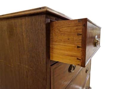 George III Mahogany Chest of Drawers - Image 5