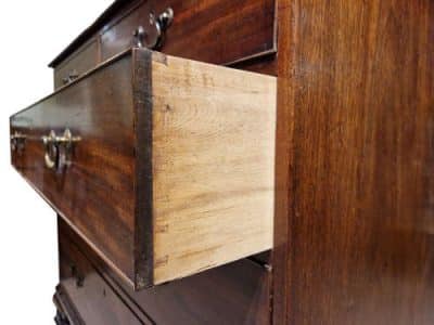 George III Mahogany Chest of Drawers - Image 5