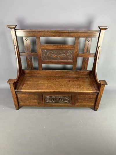 Arts & Crafts Carved Oak Settle c1910 - Image 3