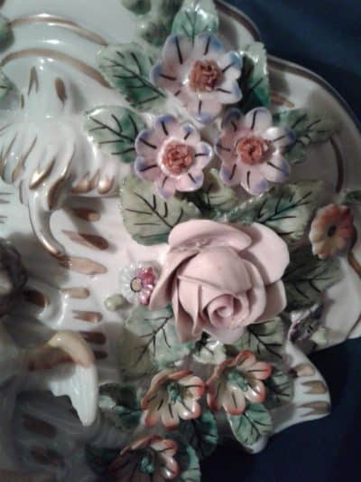 SOLD Sitzendorf porcelain wall bracket. - Image 2