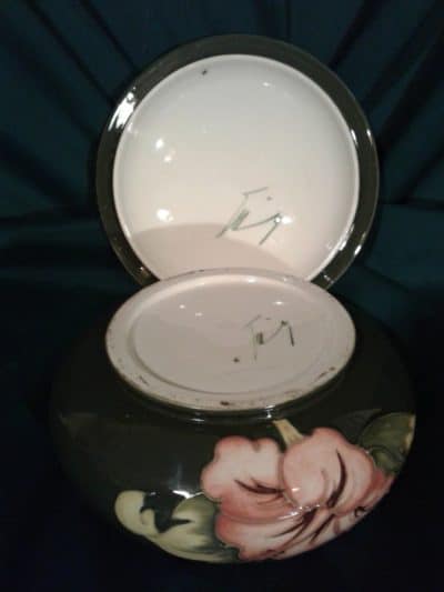 SOLD Early Walter Moorcroft lidded dish - Image 3