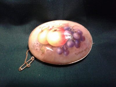 SOLD Worcester gold mounted fruits brooch, by Richard Sebright