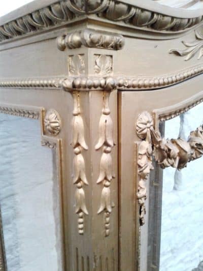 19th cent Italian gilt display cabinet - Image 6