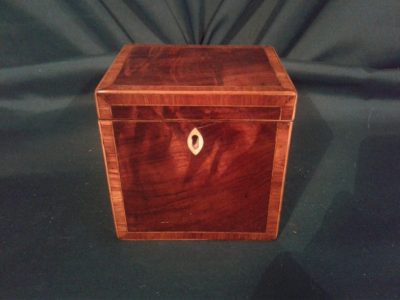 Georgian mahogany tea caddy