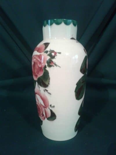 Scottish Wemyss Roses vase - Image 2