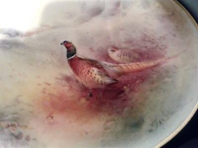 Worcester plate. Circa 1926 (Pheasants by Jas Stinton) - Image 2