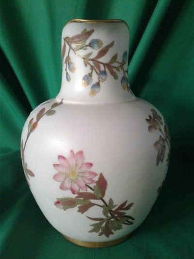 SOLD Large Worcester blush ivory jug - Image 3
