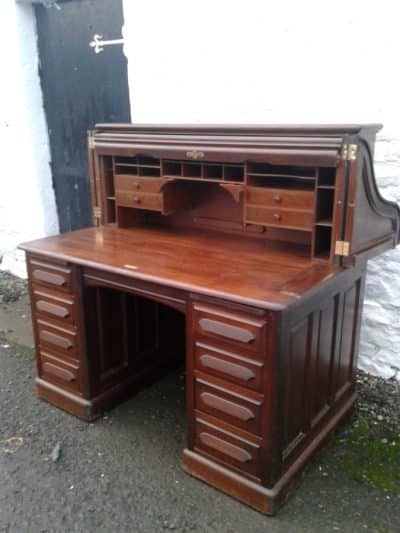 Rare Victorian Mahogany Roll Top Desk 19th century Antique Desks 12
