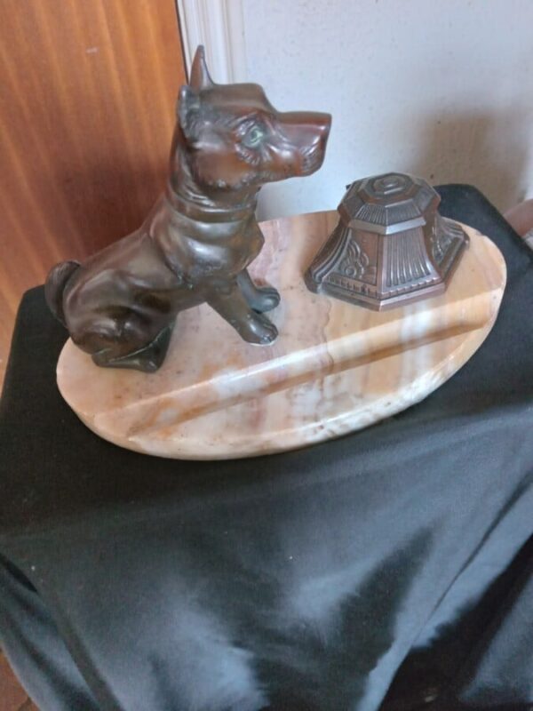 A BRONZE DOG/INKWELL ON MARBLE BASE. EDWARDIAN
