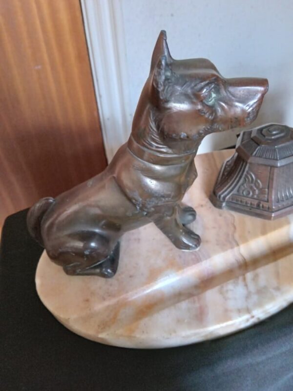 A BRONZE DOG/INKWELL ON MARBLE BASE. EDWARDIAN - Image 2