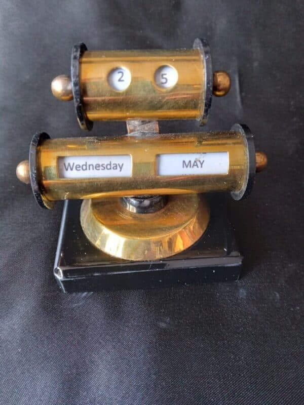 AN UNUSUAL PERPETUAL CALENDAR 2 TIER in BRASS on SLATE BASE. Antique Collectibles 3