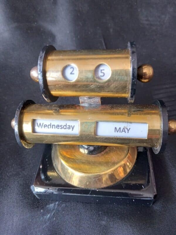 AN UNUSUAL PERPETUAL CALENDAR 2 TIER in BRASS on SLATE BASE. - Image 3